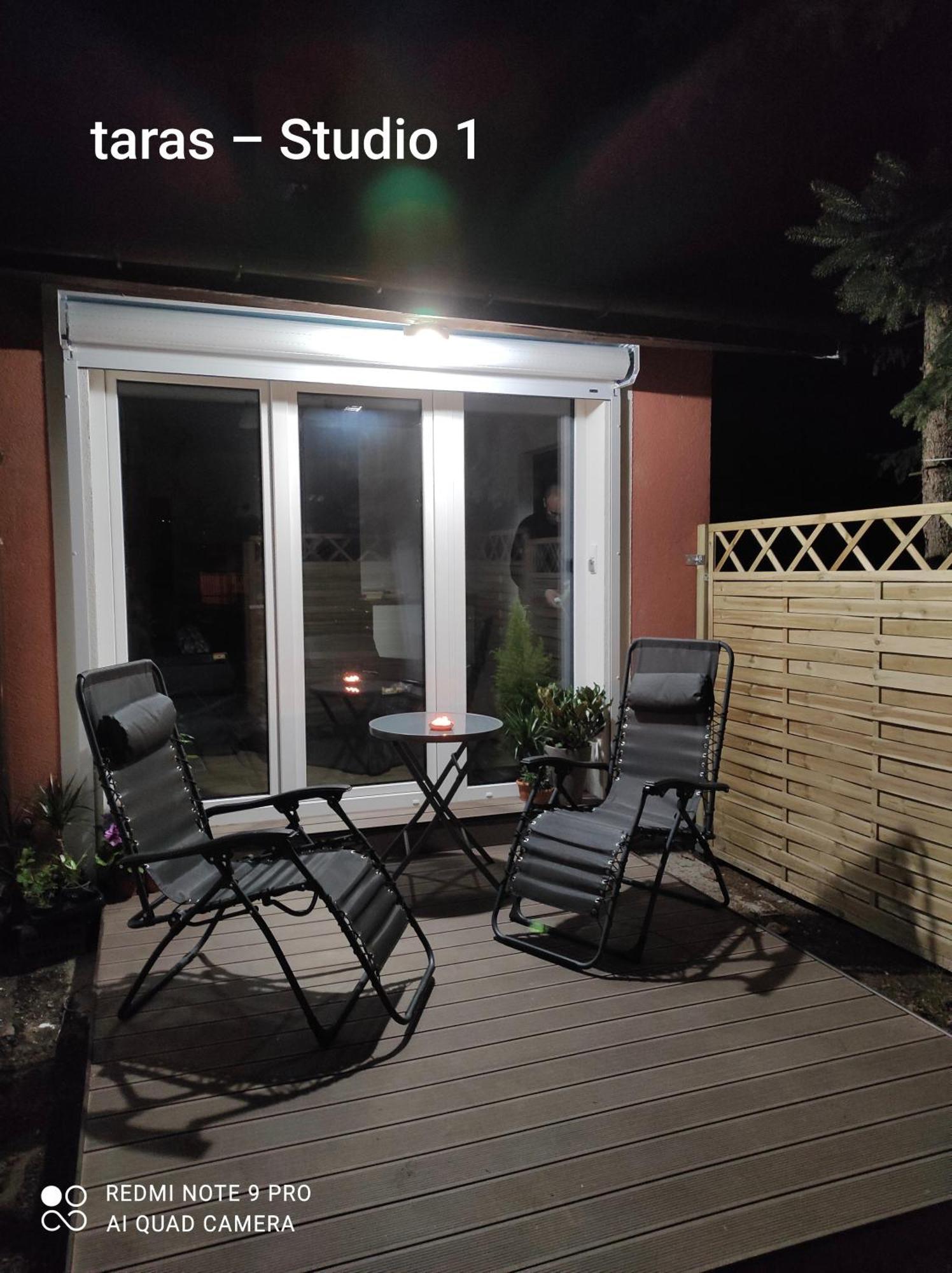 Urocze Studia W Lomiankach, 1- Z Sauna I Tarasem, 2- Z Kominkiem, 3- Ekonomiczne, 7Km Metro Mlociny Warszawa Łomianki Exterior foto